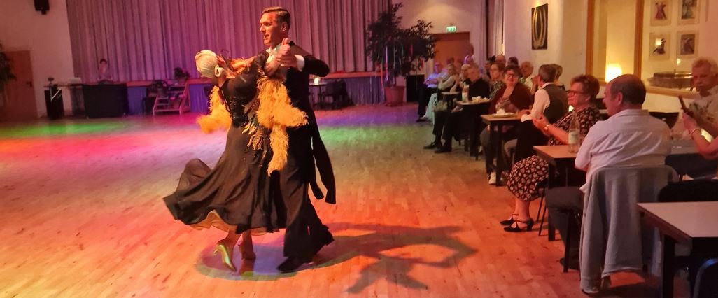 Tanz in den Mai 2025